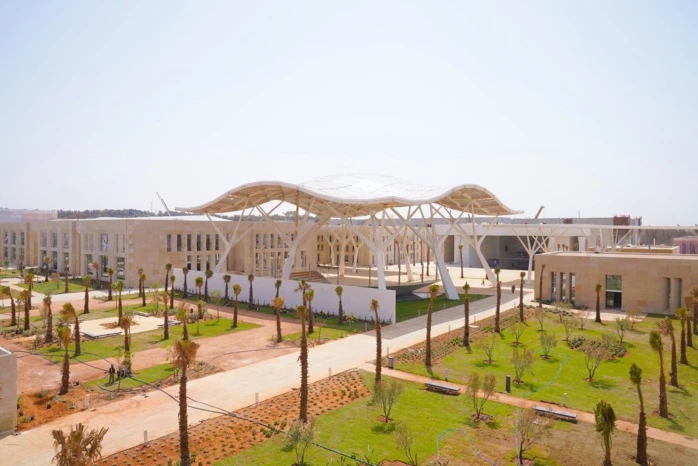 100.000 m² pour le programme national de l'enseignement